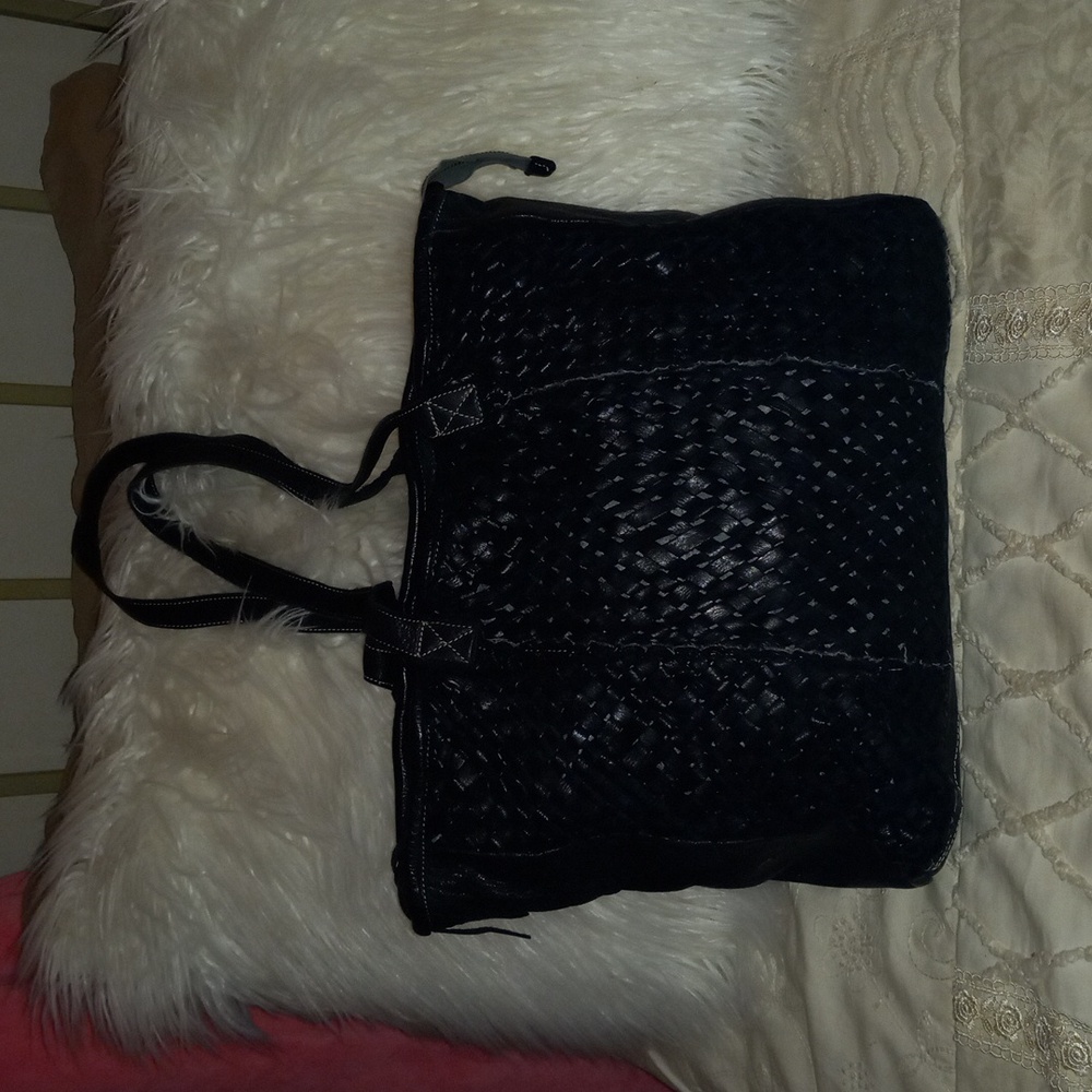 Leather Black Pebbled Weaved Shoulder Bag Purse - Picture 4 of 16